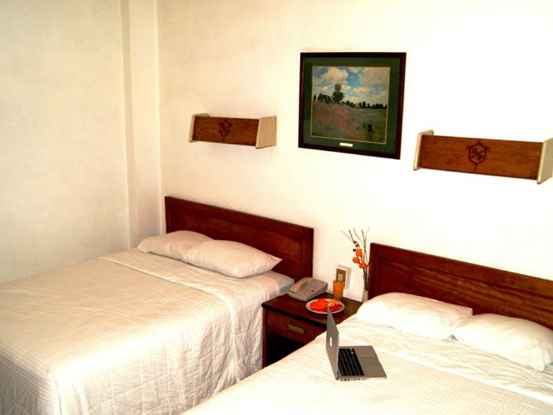 Habitacion Triple Hospedaje Hotel Premier Centro Histórico Saltillo Coahúila